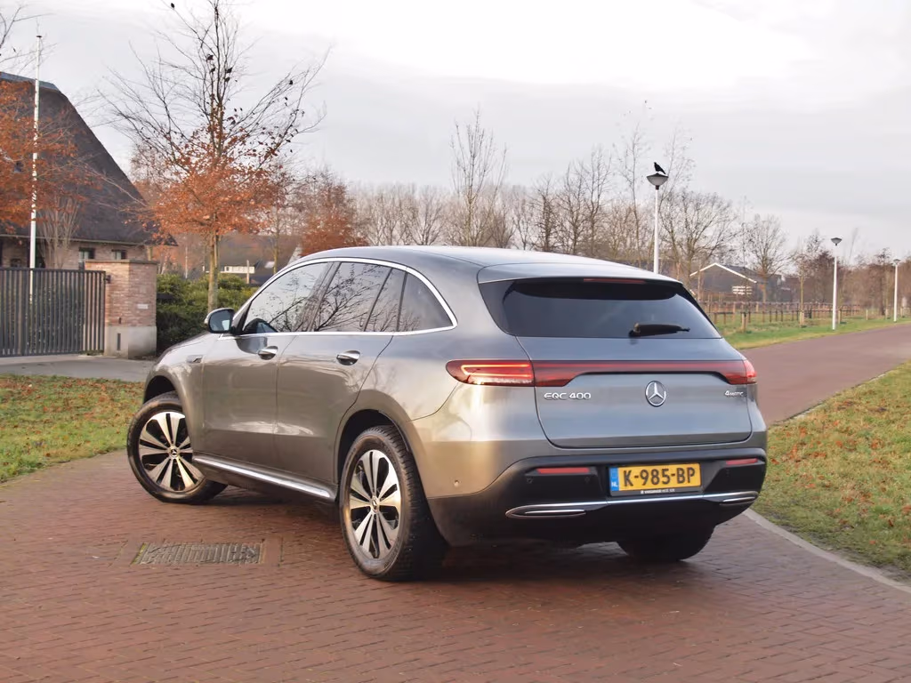 Mercedes-Benz EQC (2020) — foto 1