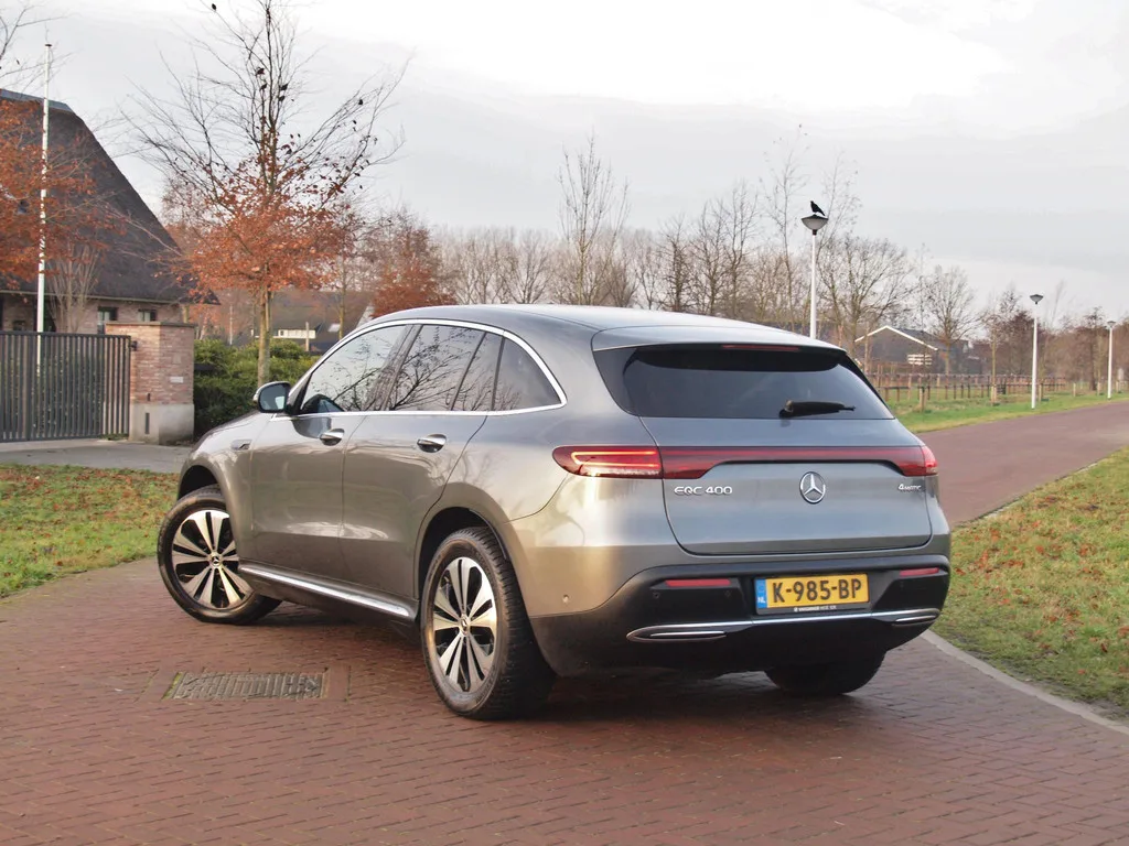 Mercedes-Benz EQC (2020) — foto 1