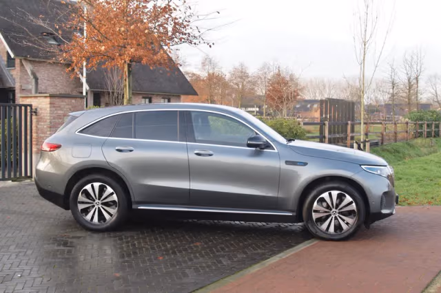 Mercedes-Benz EQC (2020) thumbnail 10