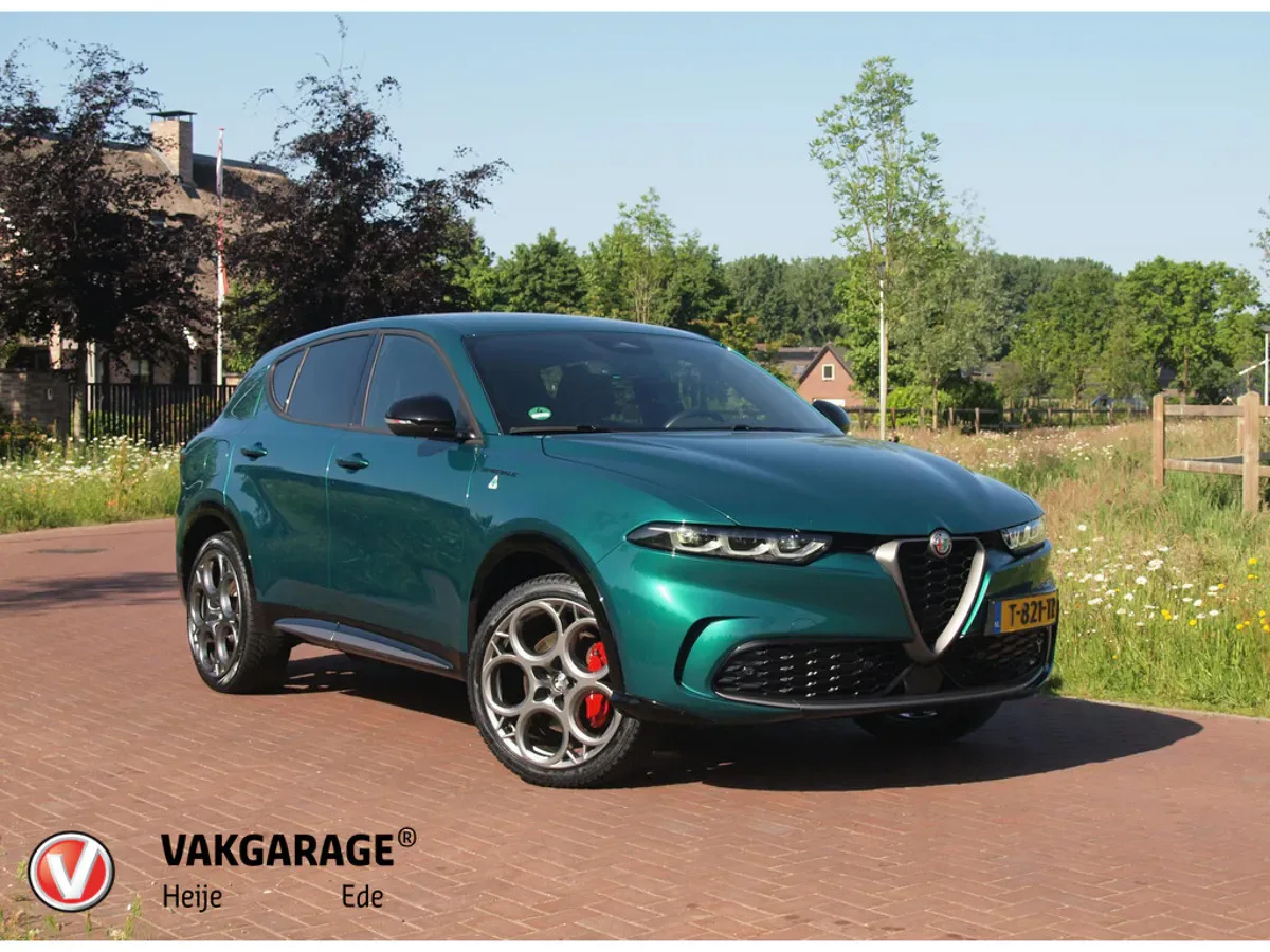 Alfa Romeo Tonale (2023) — foto 1