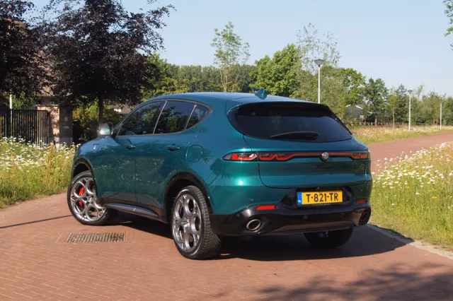 Alfa Romeo Tonale (2023) thumbnail 3