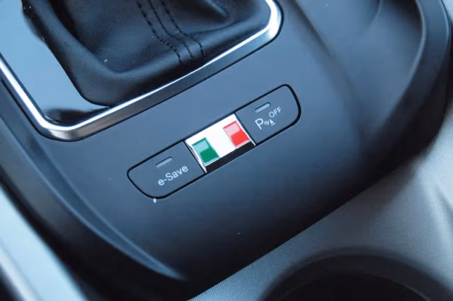 Alfa Romeo Tonale (2023) thumbnail 29