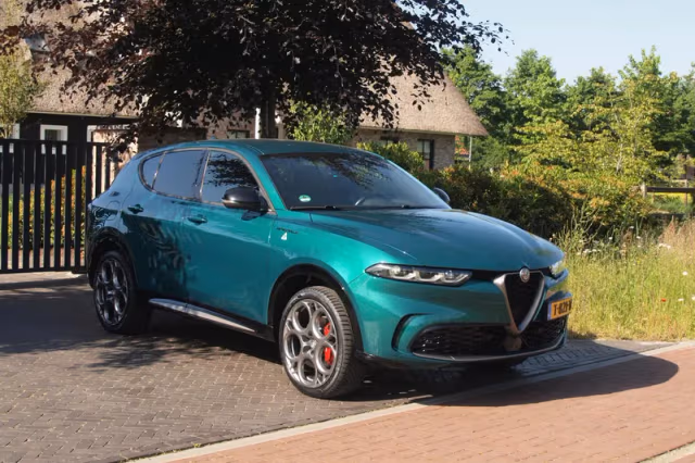 Alfa Romeo Tonale (2023) thumbnail 5