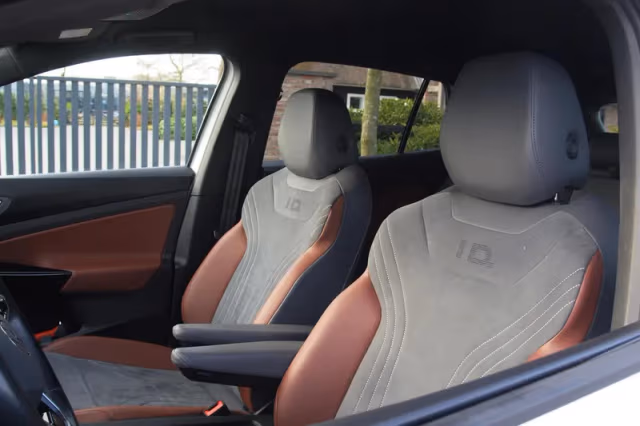 Volkswagen ID.4 (2021) thumbnail 11