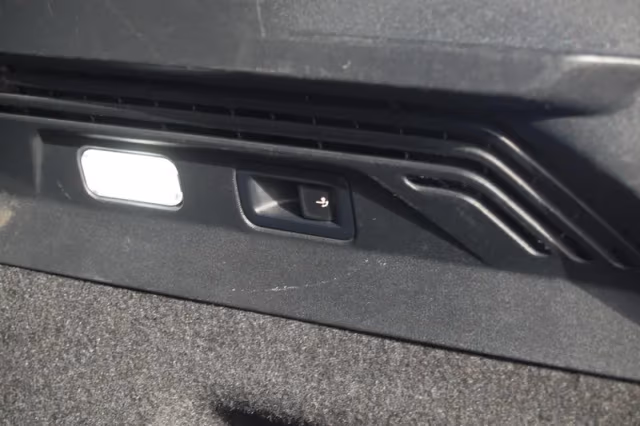 Volkswagen ID.4 (2021) thumbnail 28