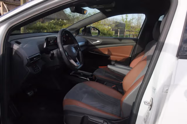 Volkswagen ID.4 (2021) thumbnail 4