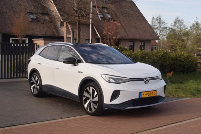 Volkswagen ID.4 (2021) thumbnail 5