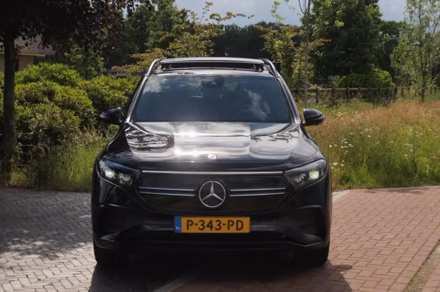 Mercedes-Benz EQB (2022) thumbnail 6