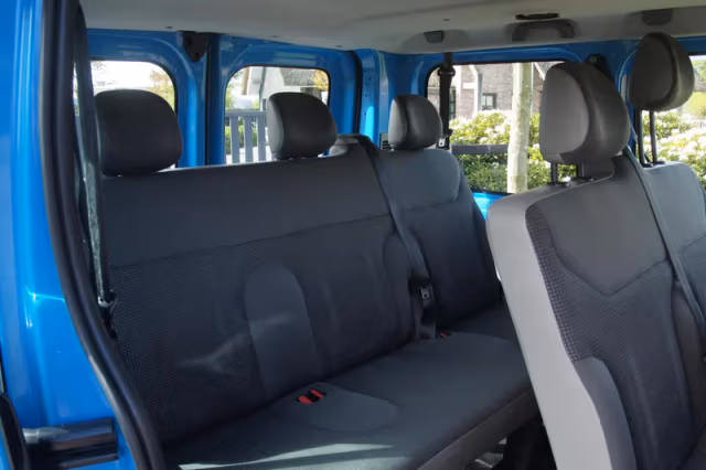 Opel Vivaro (2008) thumbnail 23