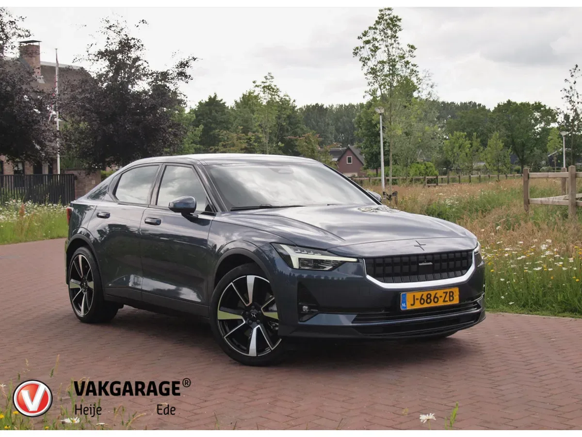 Polestar 2 (2020) — foto 1