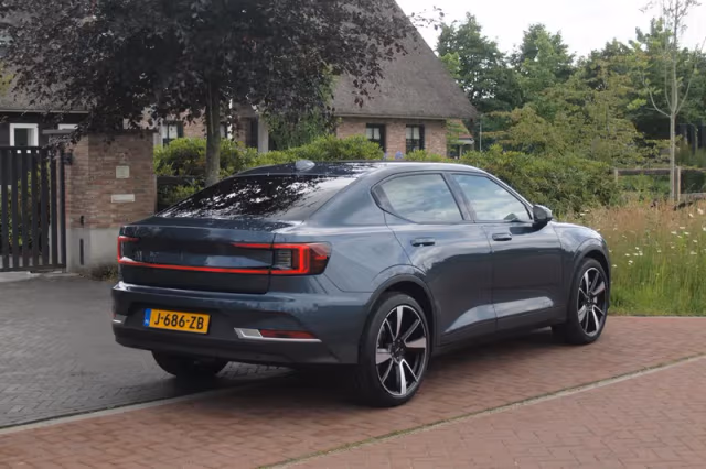 Polestar 2 (2020) thumbnail 11