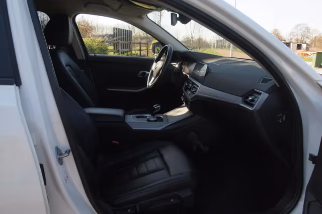 BMW 3-Serie (2021) thumbnail 17