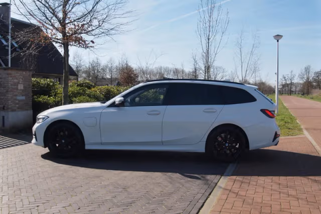 BMW 3-Serie (2021) thumbnail 9