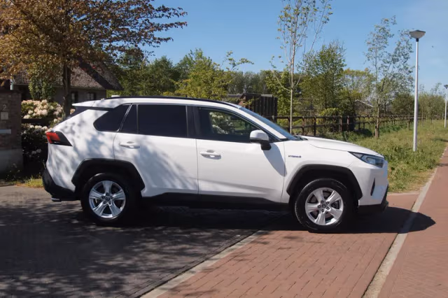 Toyota RAV4 (2019) thumbnail 13