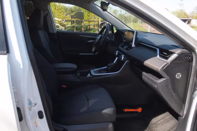 Toyota RAV4 (2019) thumbnail 15