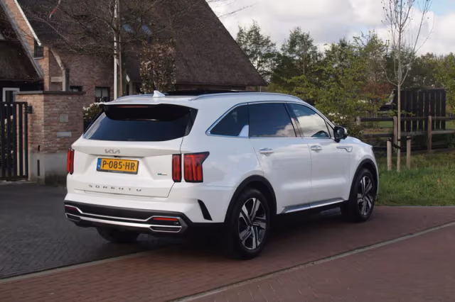 Kia Sorento (2022) thumbnail 12