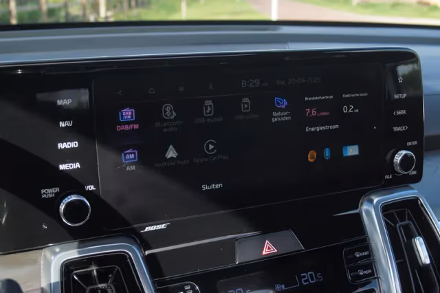 Kia Sorento (2022) thumbnail 23
