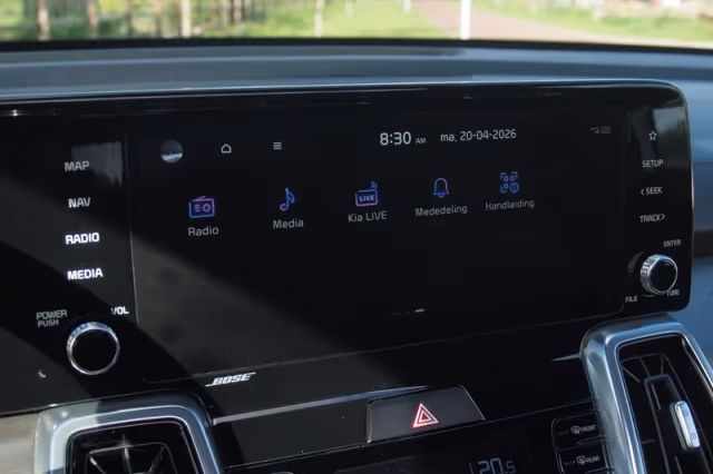 Kia Sorento (2022) thumbnail 26