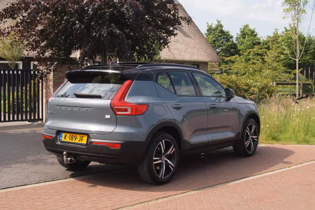 Volvo XC40 (2021) thumbnail 11