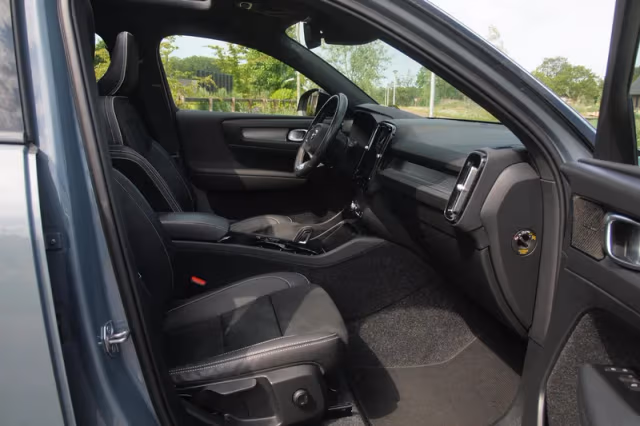 Volvo XC40 (2021) thumbnail 17