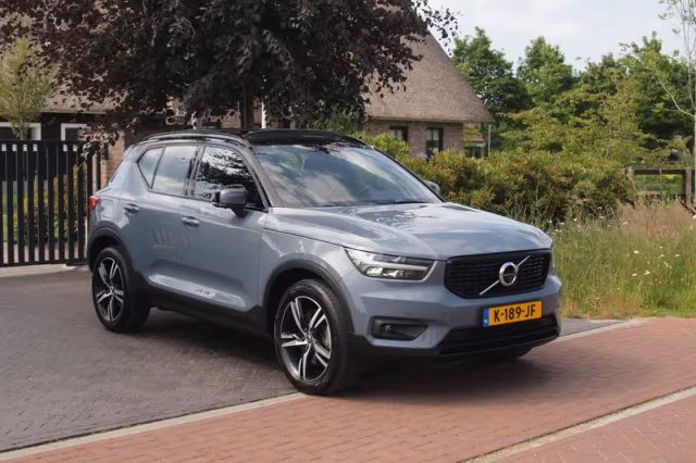 Volvo XC40 (2021) thumbnail 5