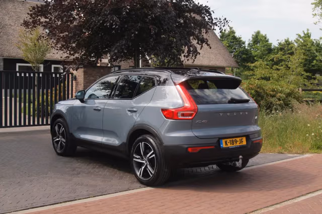 Volvo XC40 (2021) thumbnail 9