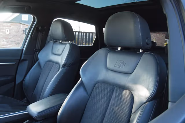 Audi e-tron (2020) thumbnail 15