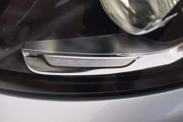 Mercedes-Benz GLC-Klasse (2016) thumbnail 11