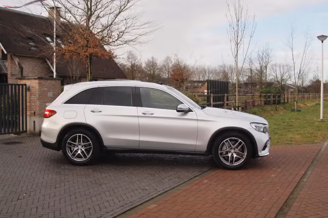 Mercedes-Benz GLC-Klasse (2016) thumbnail 10