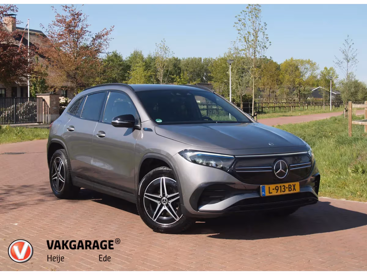 Mercedes-Benz EQA (2021) — foto 1