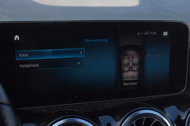 Mercedes-Benz EQA (2021) thumbnail 22