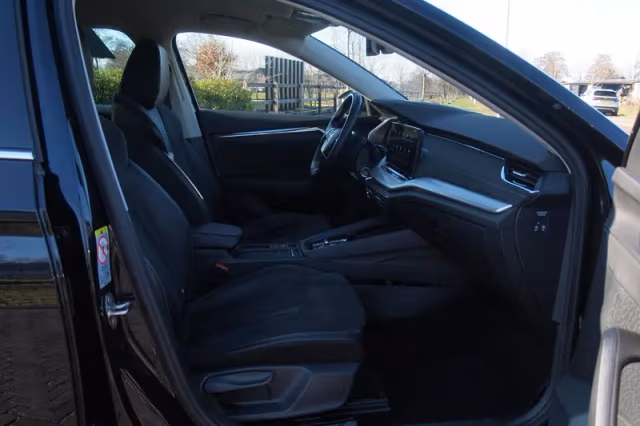 Škoda Octavia (2021) thumbnail 13
