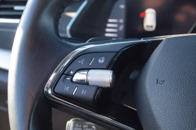 Škoda Octavia (2021) thumbnail 15