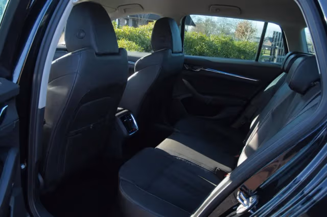 Škoda Octavia (2021) thumbnail 25