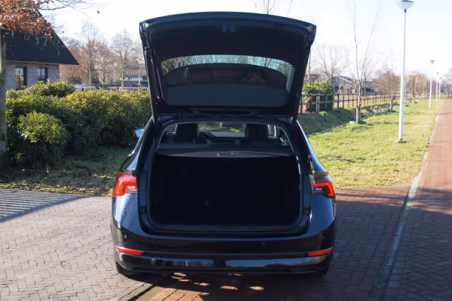 Škoda Octavia (2021) thumbnail 28