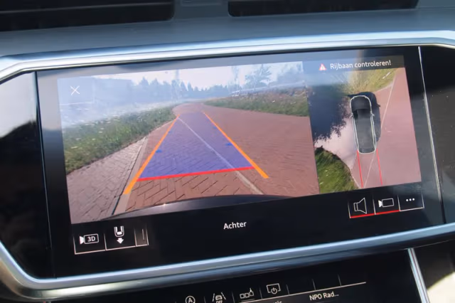 Audi A6 (2019) thumbnail 25