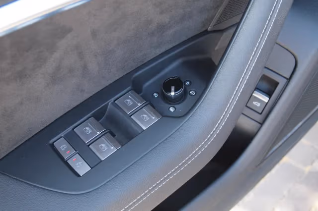 Audi A6 (2019) thumbnail 28