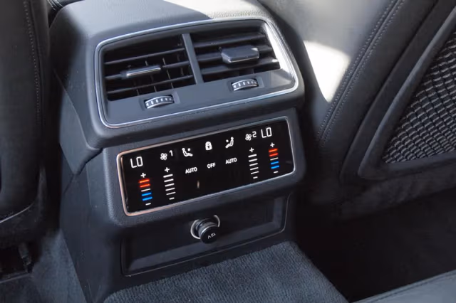 Audi A6 (2019) thumbnail 31
