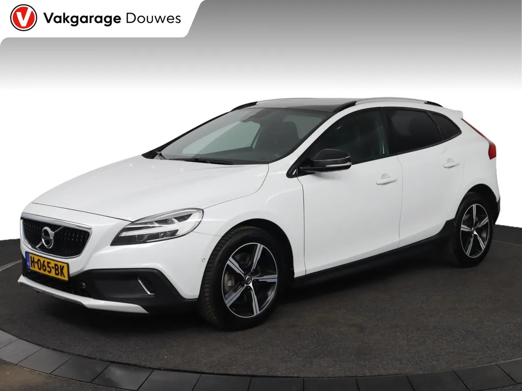 Volvo V40 (2020) — foto 1