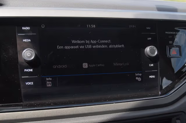 Volkswagen Polo (2019) thumbnail 16
