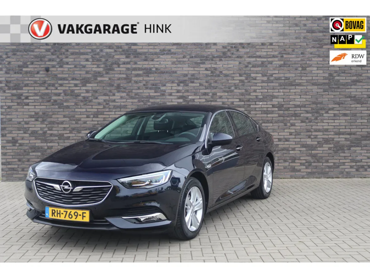 Opel Insignia (2017) — foto 1