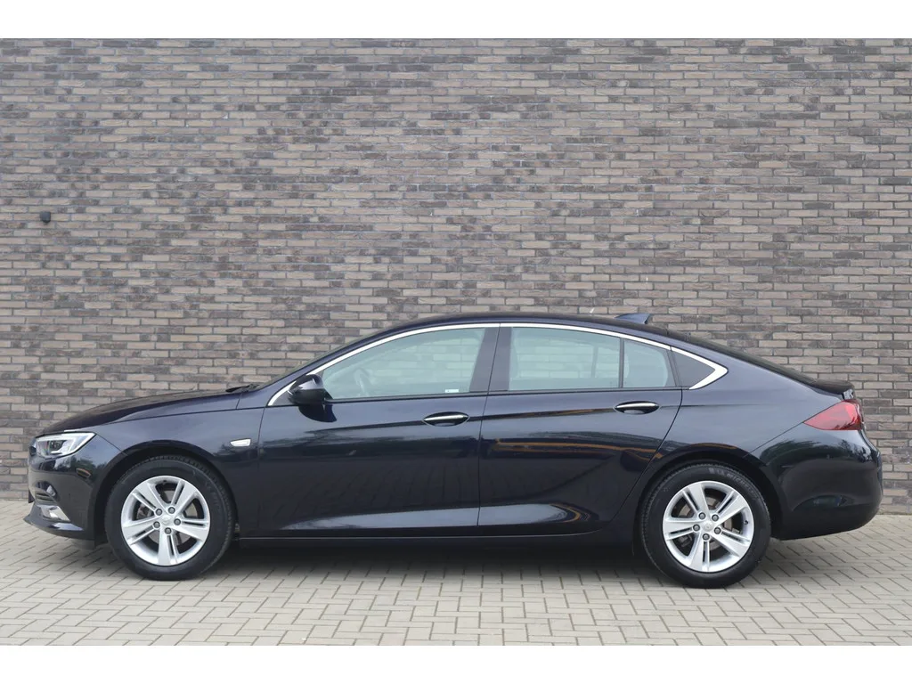 Opel Insignia (2017) — foto 1