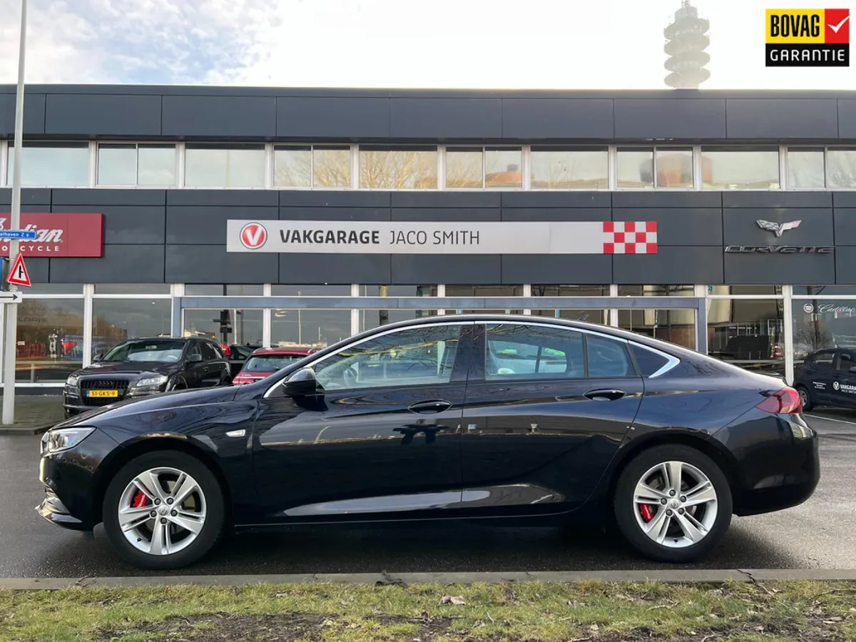 Opel Insignia (2019) — foto 1