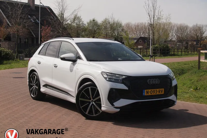 Audi Q4 e-tron (2021)