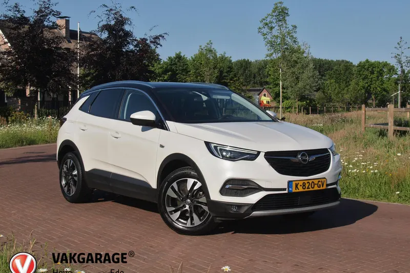 Opel Grandland X (2018)