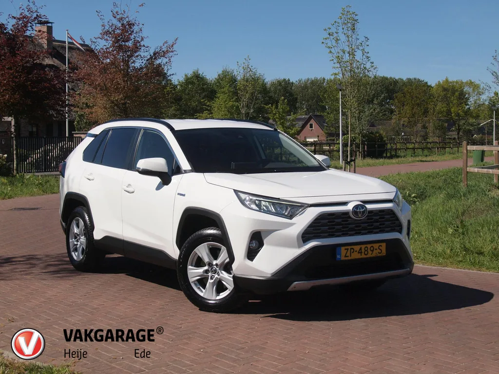 Toyota RAV4 (2019) — foto 1