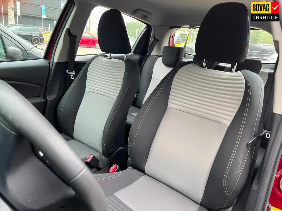 Toyota Yaris (2019) — foto 1