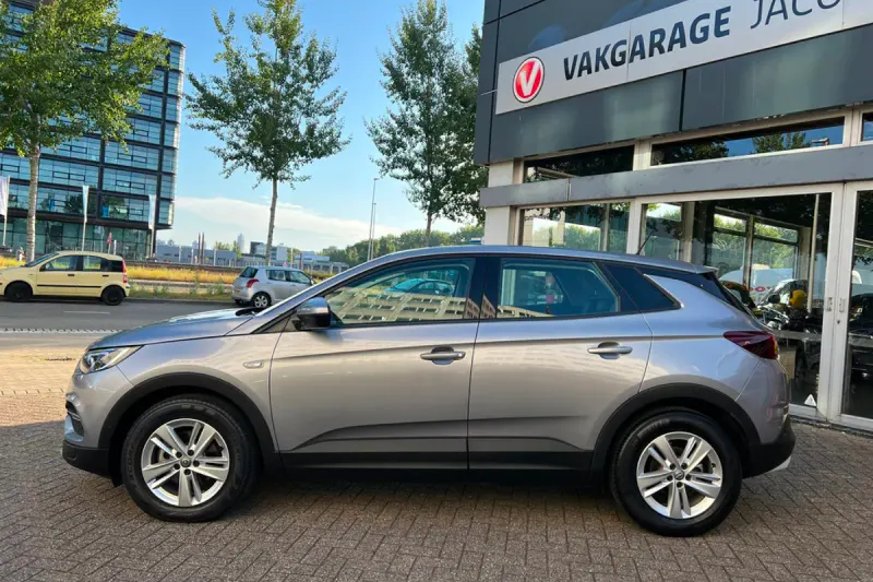 Opel Grandland X (2021)