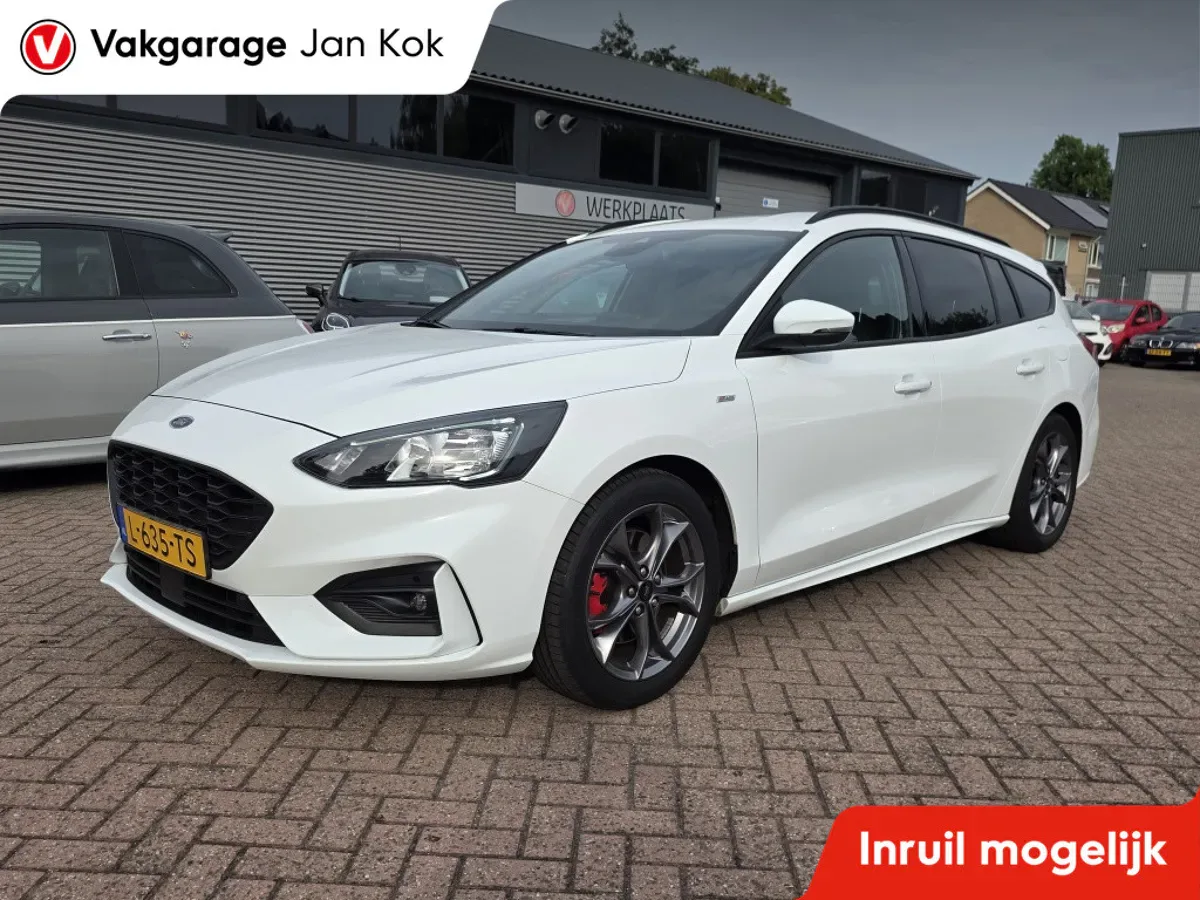 Ford Focus (2021) — foto 1