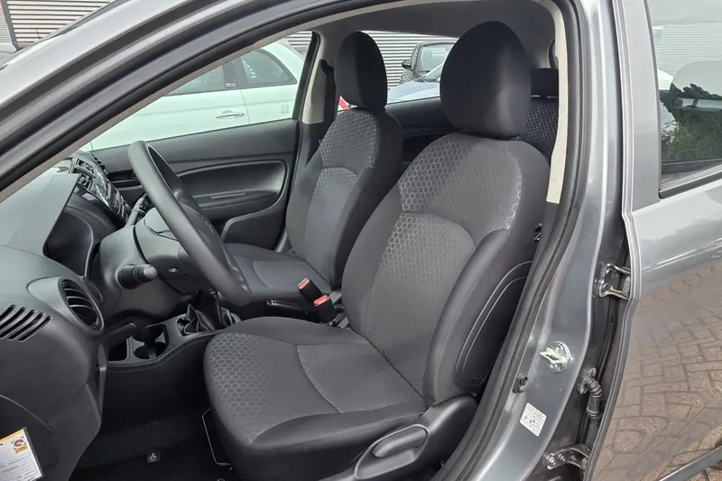 Mitsubishi Space Star (2016)